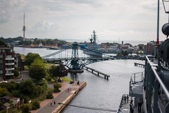 Blick über die Kaiser-Wilhelm-Brücke, gesehen von der EGV Berlin